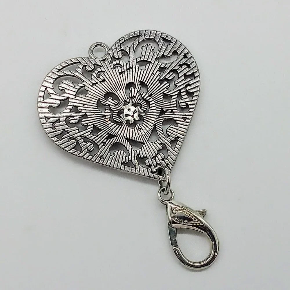 N/A large silver